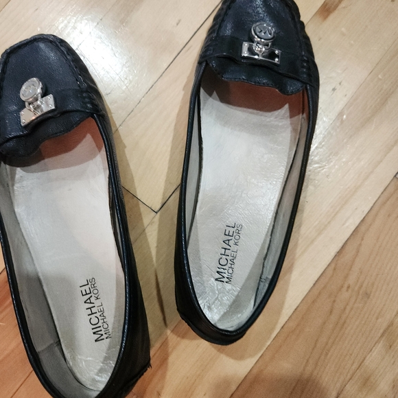 Michael Kors loafers - Picture 1 of 3